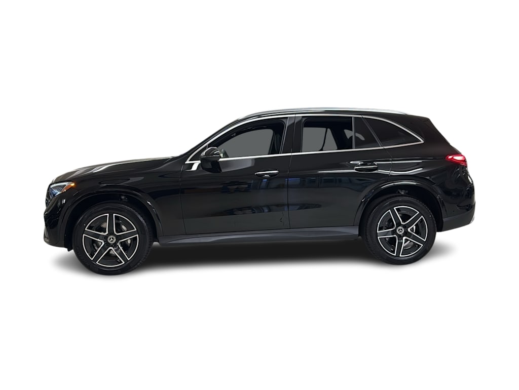 Thumbnail: 2026 Mercedes-Benz GLC - 3