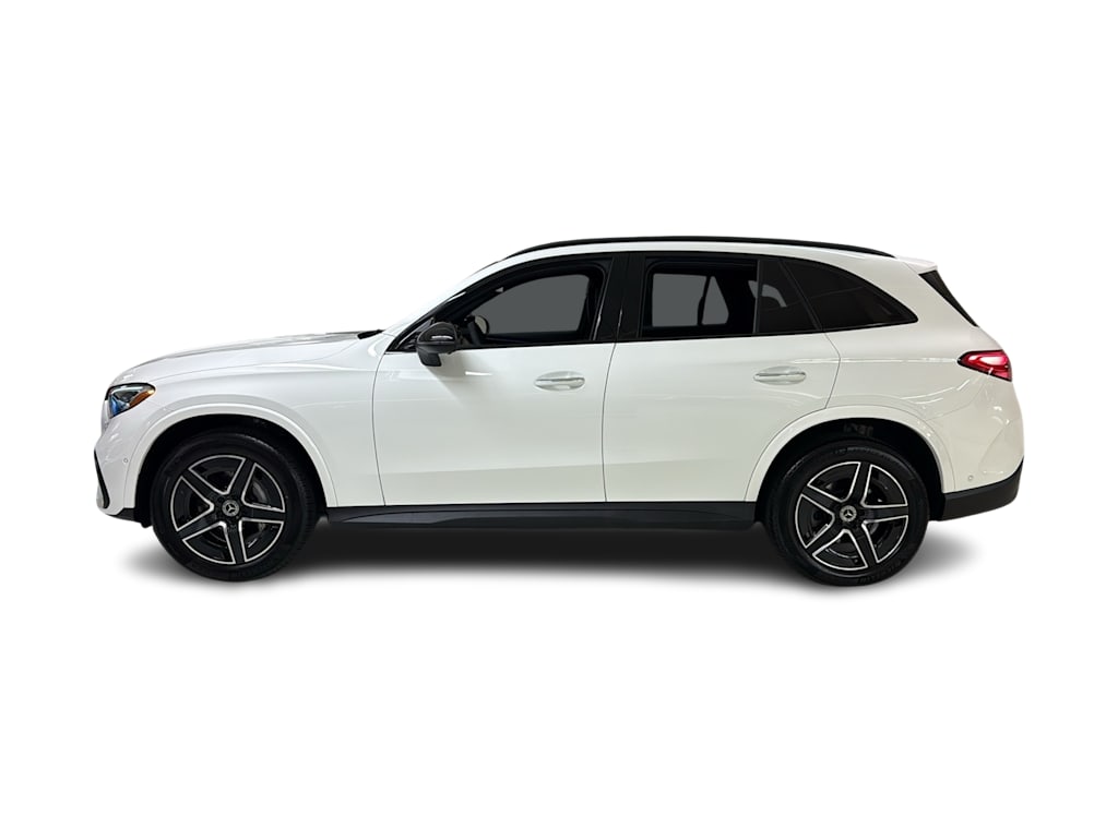 Thumbnail: 2026 Mercedes-Benz GLC - 3