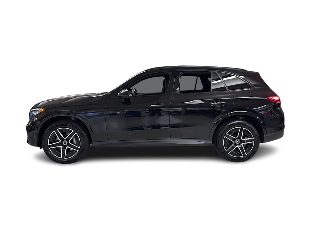 Thumbnail: 2026 Mercedes-Benz GLC - 3