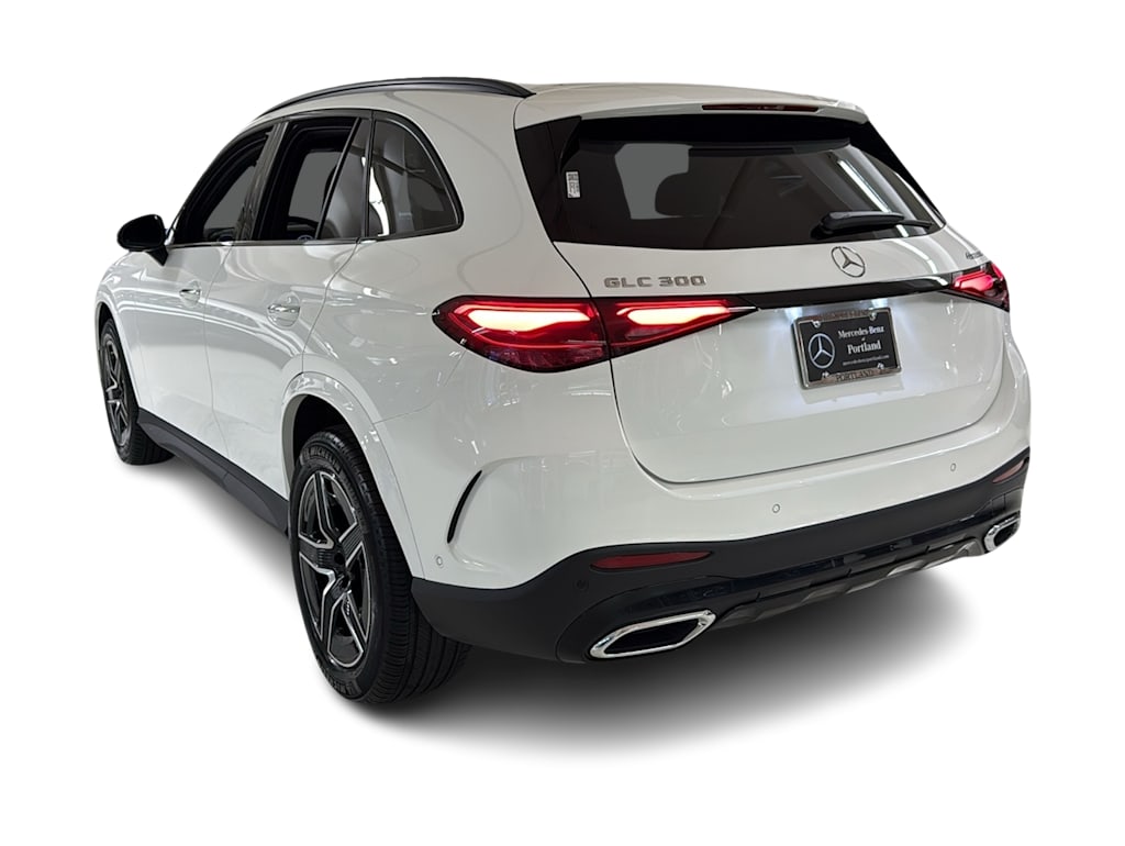 Thumbnail: 2026 Mercedes-Benz GLC - 4