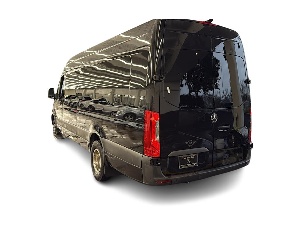 Thumbnail: 2023 Mercedes-Benz Sprinter - 4