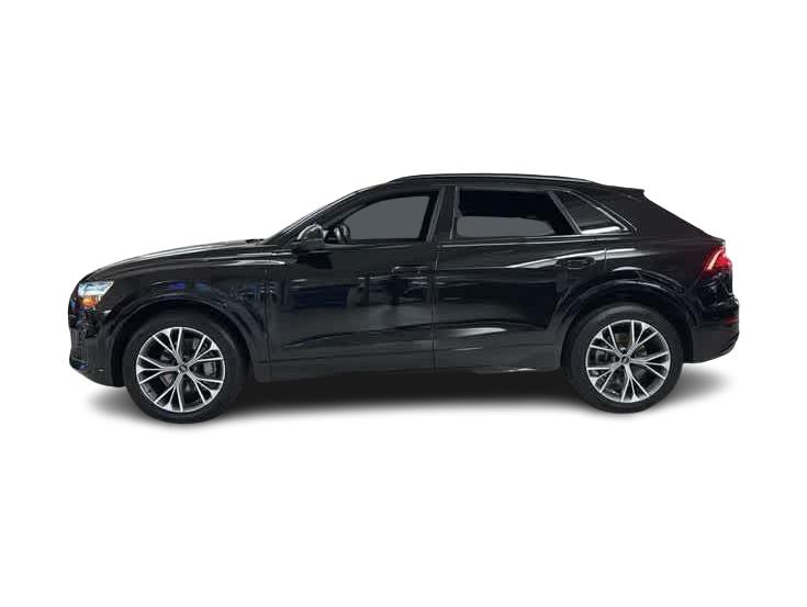 Thumbnail: 2021 Audi Q8 - 3