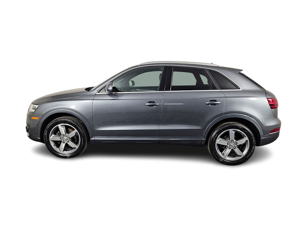 Thumbnail: 2015 Audi Q3 - 3