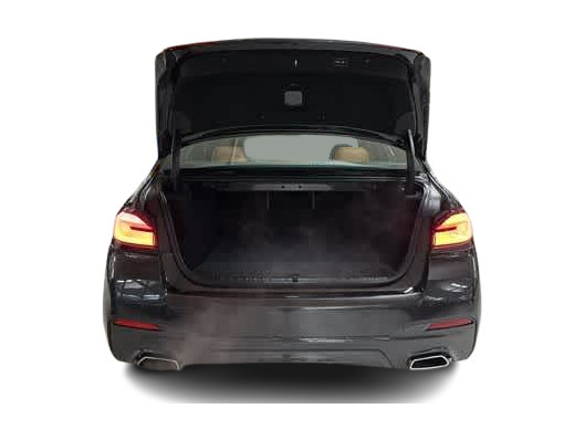 Thumbnail: 2021 BMW 5 Series - 33