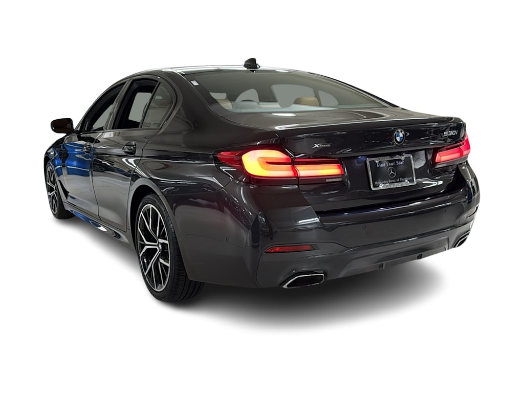 Thumbnail: 2021 BMW 5 Series - 4