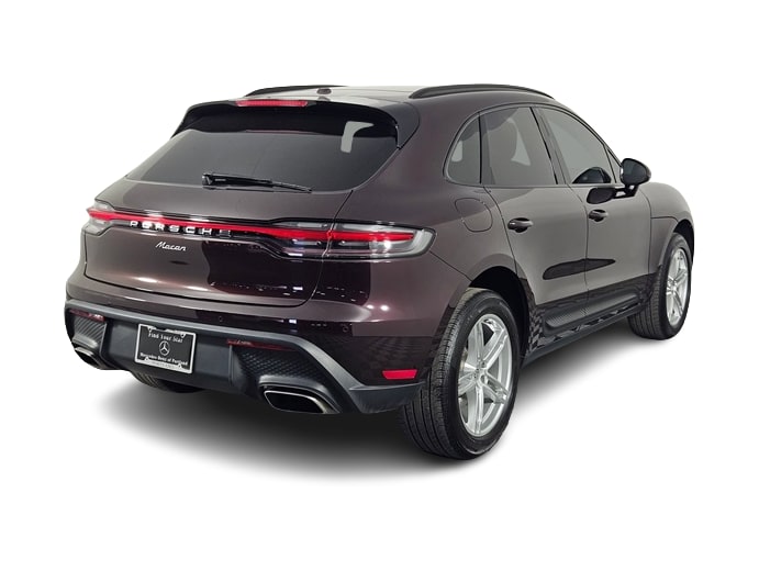 Thumbnail: 2023 Porsche Macan - 15