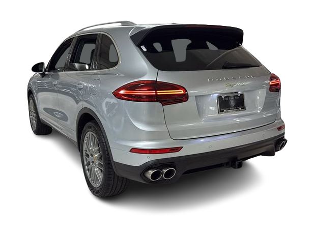 Thumbnail: 2017 Porsche Cayenne - 4