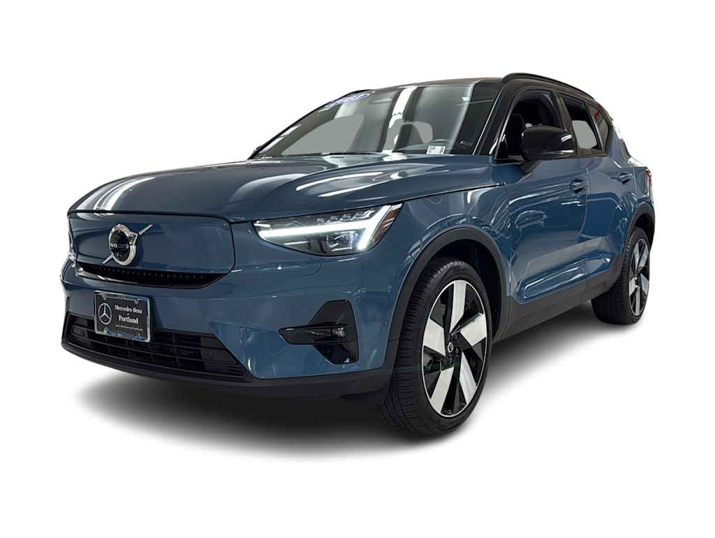 2023 Volvo XC40