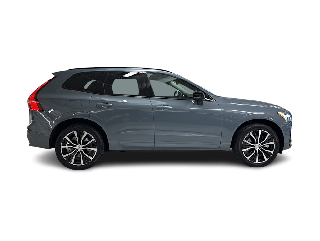 Thumbnail: 2023 Volvo XC60 - 37