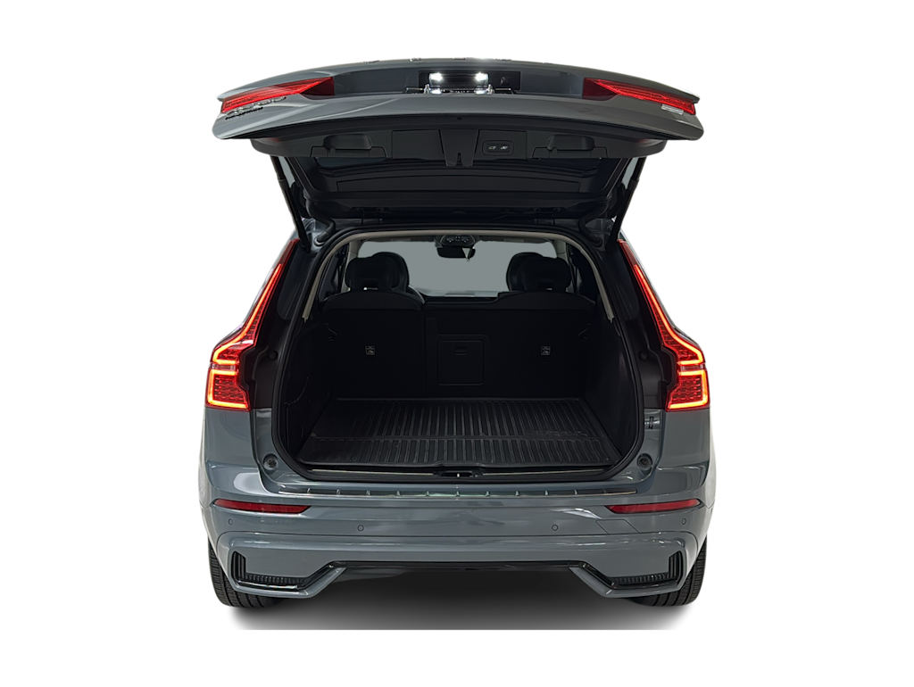 Thumbnail: 2023 Volvo XC60 - 33