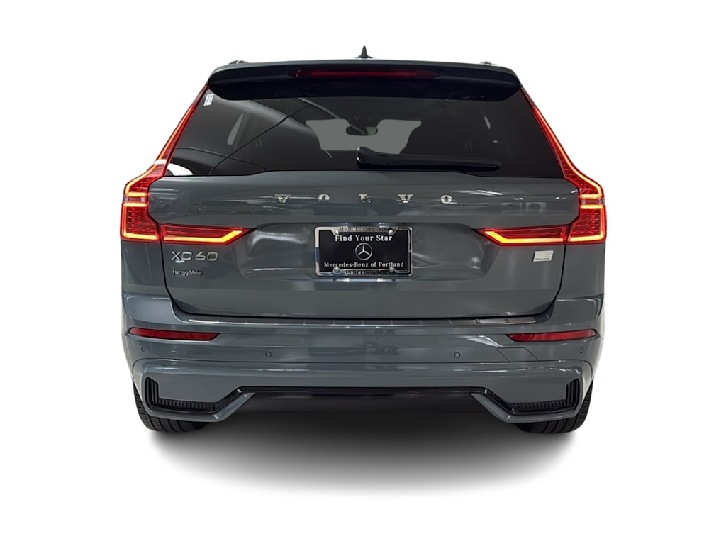 Thumbnail: 2023 Volvo XC60 - 5