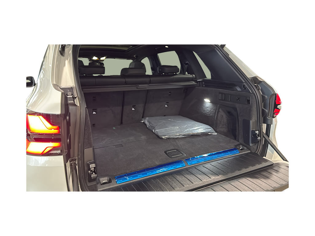 2025 BMW X5 xDrive50e 34