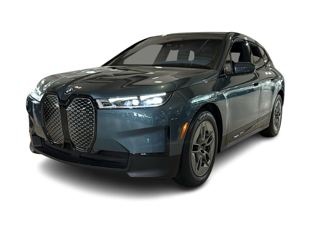 Used 2022 BMW iX Base with VIN WB523CF02NCK44548 for sale in Waukesha, WI