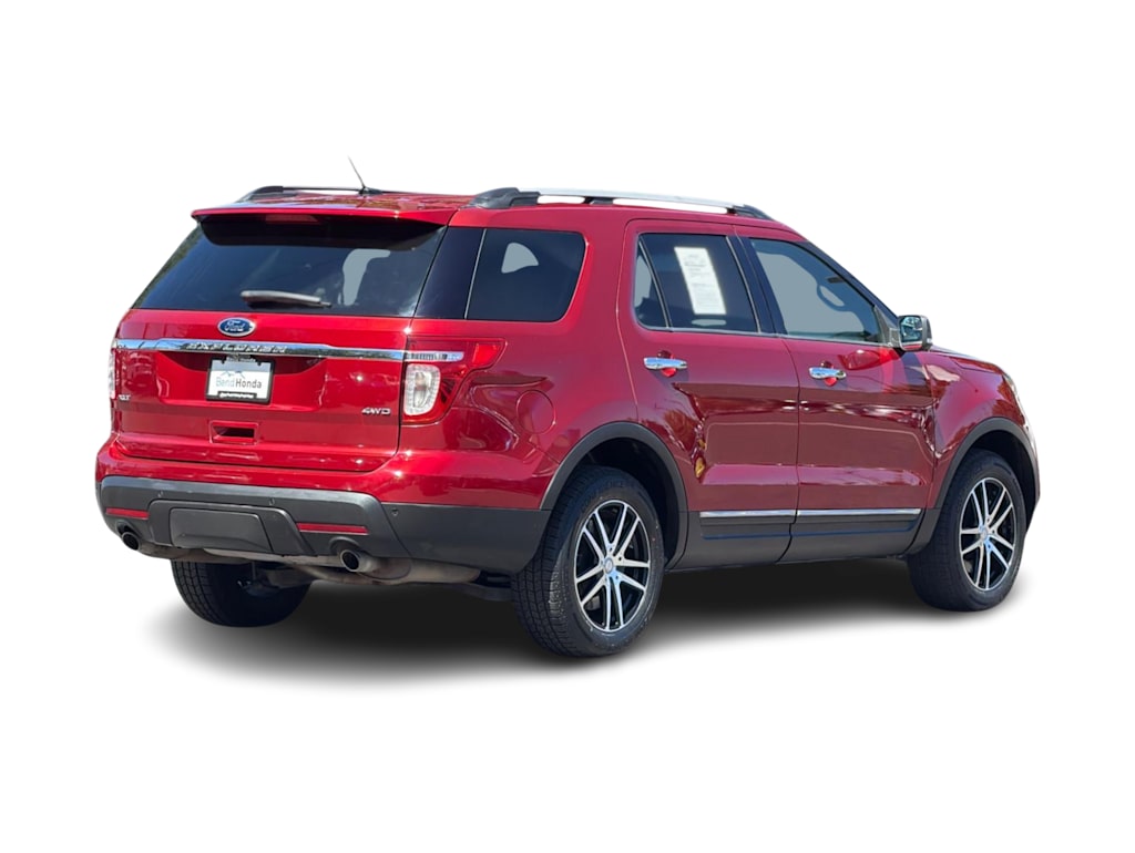 Thumbnail: 2015 Ford Explorer - 17