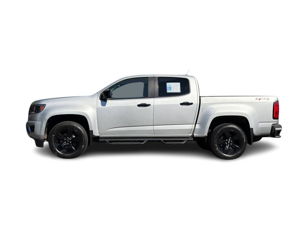 Thumbnail: 2017 Chevrolet Colorado - 3