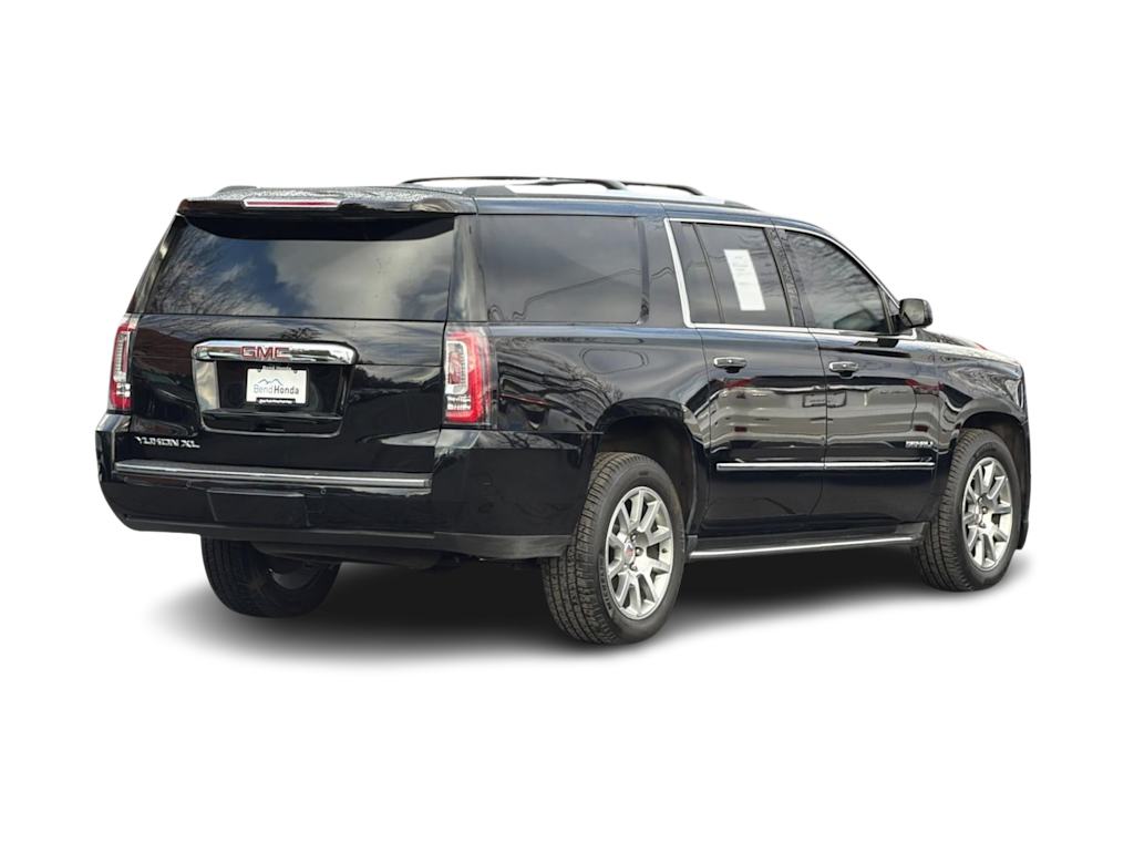 Thumbnail: 2020 GMC Yukon XL - 17