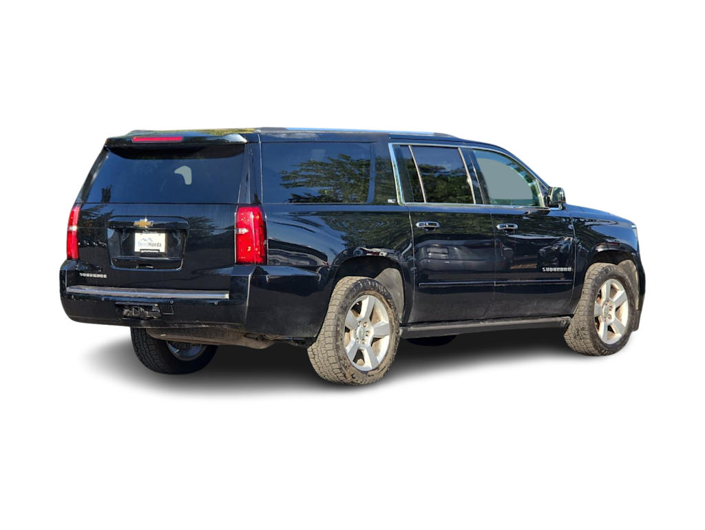 Thumbnail: 2016 Chevrolet Suburban - 18