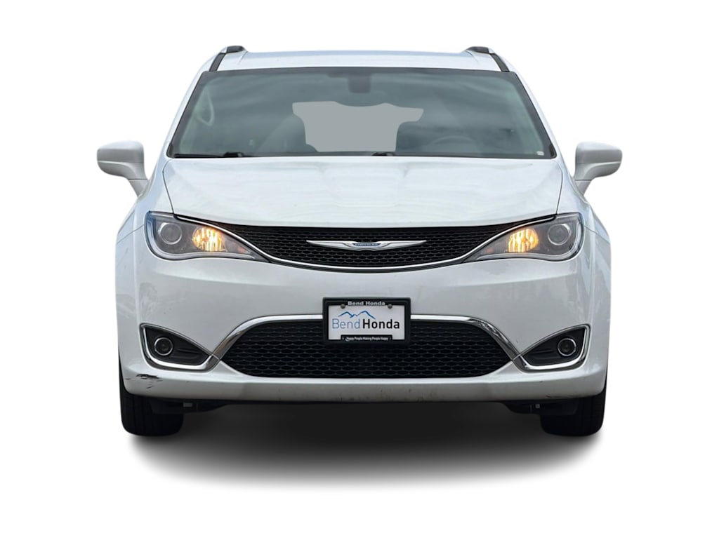 Thumbnail: 2018 Chrysler Pacifica - 6
