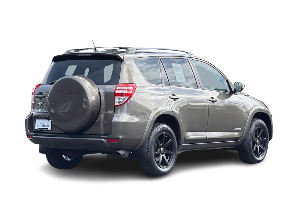 Thumbnail: 2011 Toyota RAV4 - 17