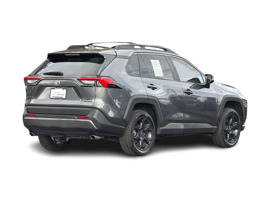 Thumbnail: 2020 Toyota RAV4 - 17