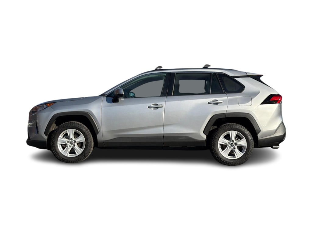 Thumbnail: 2021 Toyota RAV4 - 3