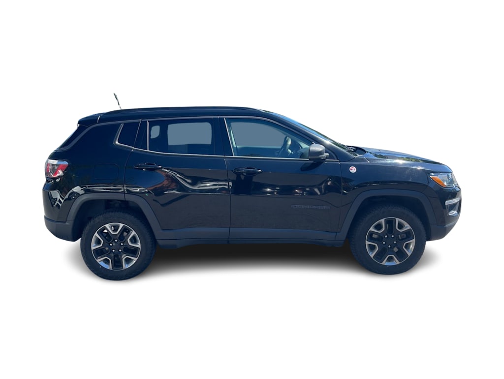 Thumbnail: 2018 Jeep Compass - 14