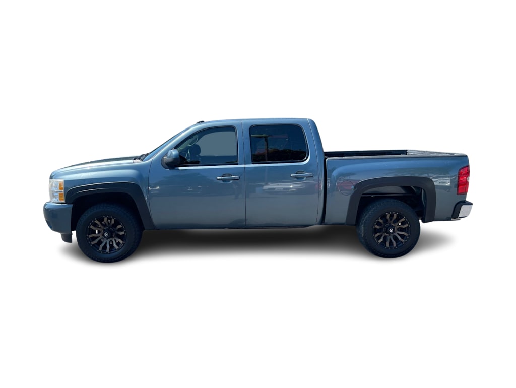 Thumbnail: 2011 Chevrolet Silverado 1500 - 3