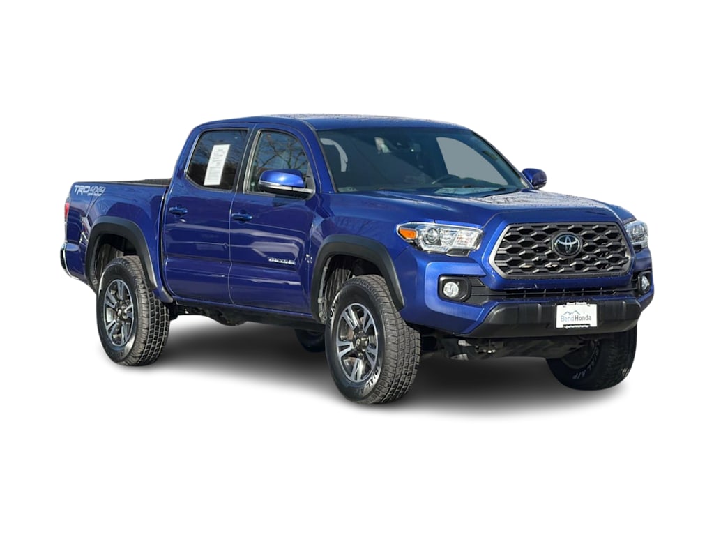 Thumbnail: 2022 Toyota Tacoma - 18