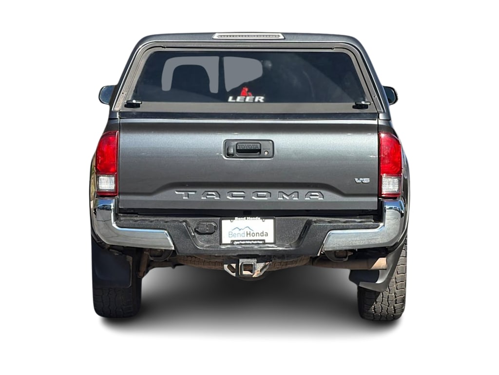 Thumbnail: 2017 Toyota Tacoma - 5
