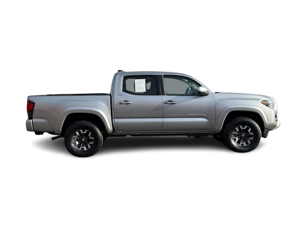 Thumbnail: 2023 Toyota Tacoma - 19