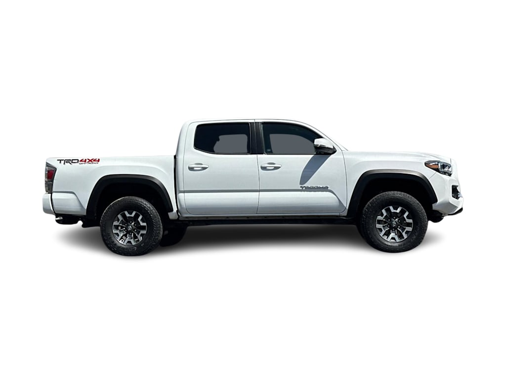 Thumbnail: 2023 Toyota Tacoma - 17