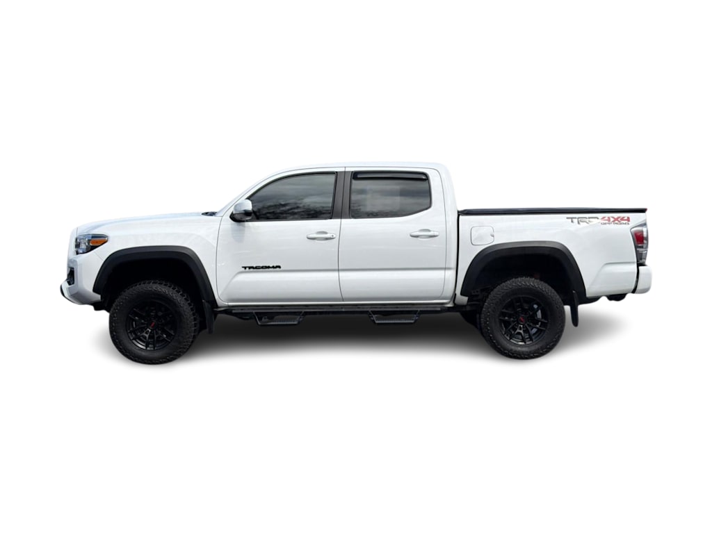 Thumbnail: 2020 Toyota Tacoma - 3