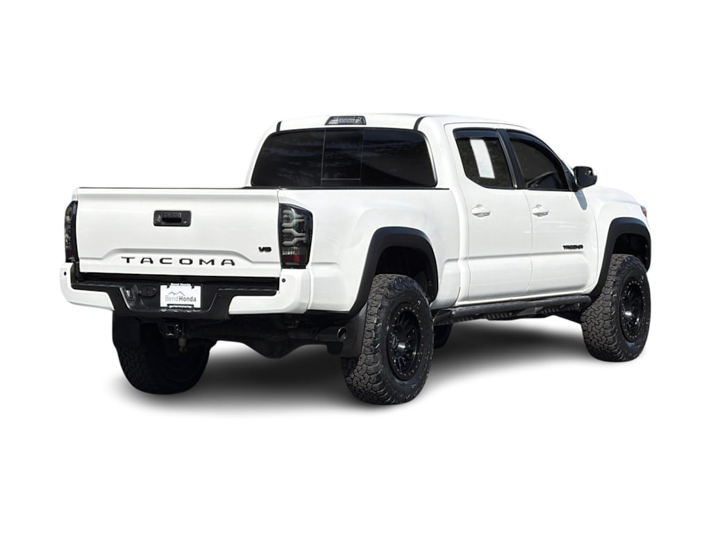 Thumbnail: 2021 Toyota Tacoma - 15