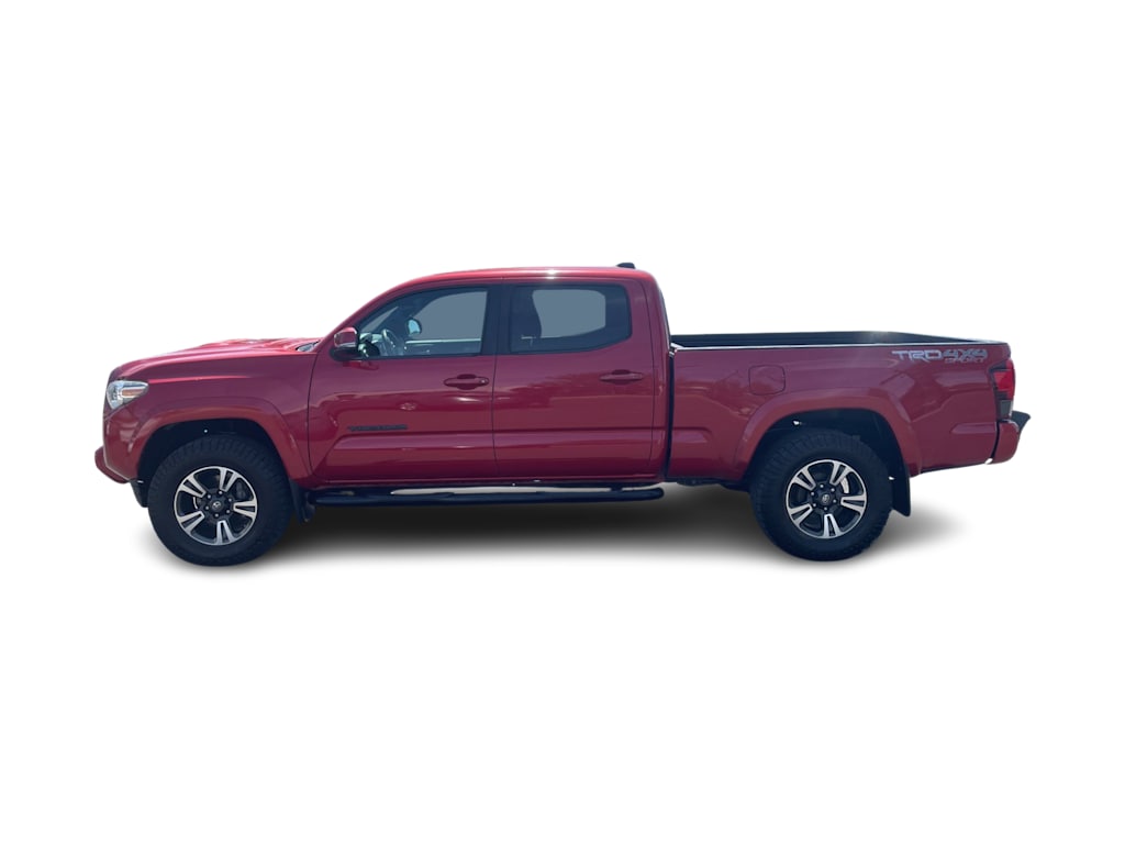 Thumbnail: 2019 Toyota Tacoma - 3