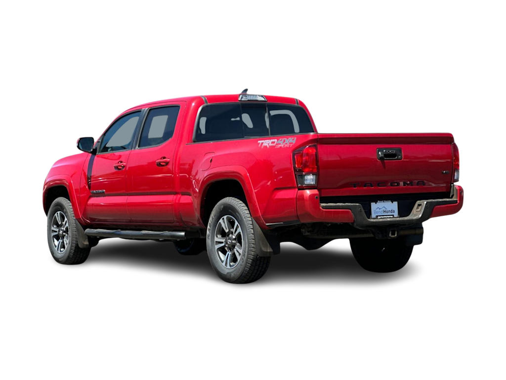 Thumbnail: 2019 Toyota Tacoma - 4