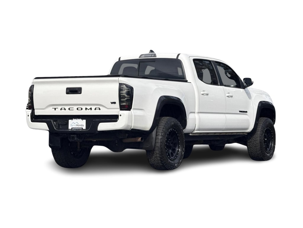 Thumbnail: 2021 Toyota Tacoma - 15