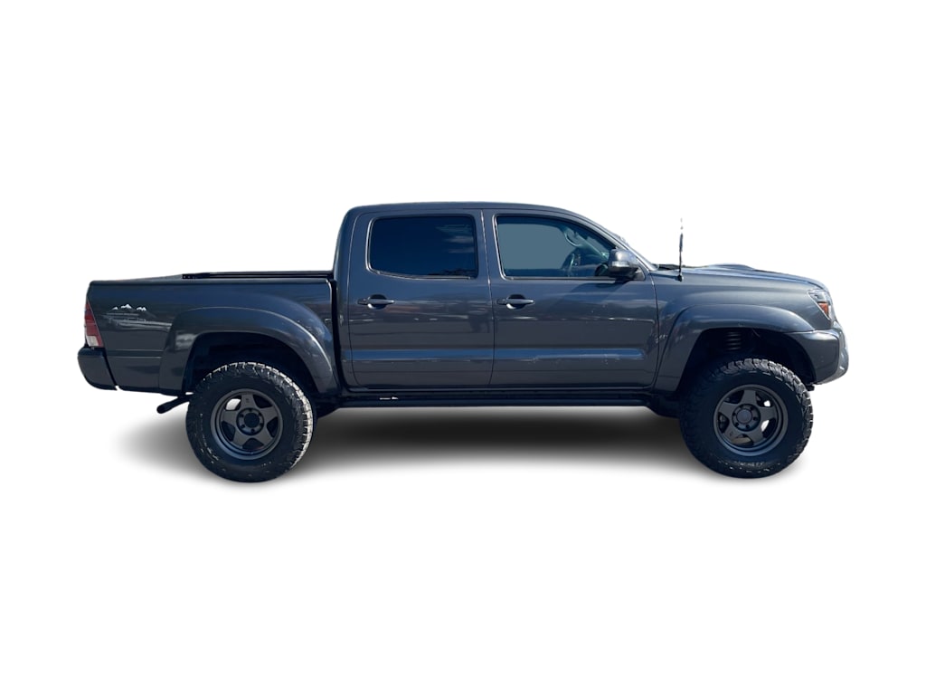 Thumbnail: 2015 Toyota Tacoma - 13