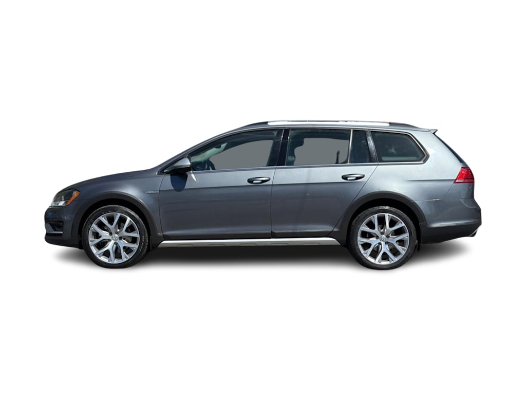 Thumbnail: 2017 Volkswagen Golf - 3