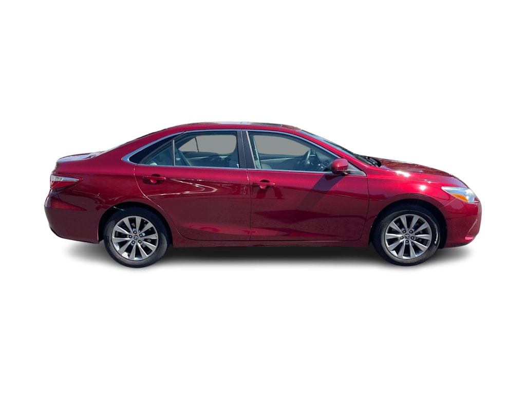 Thumbnail: 2015 Toyota Camry - 14
