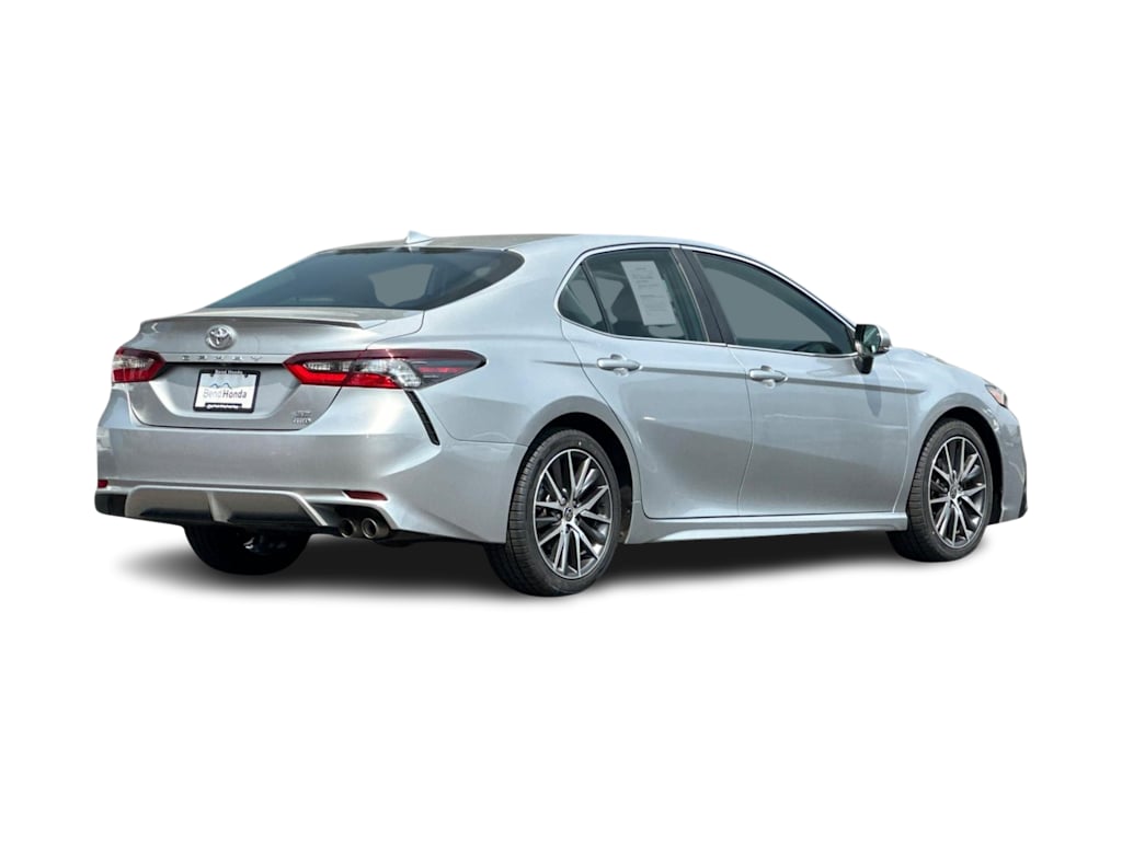 Thumbnail: 2022 Toyota Camry - 17
