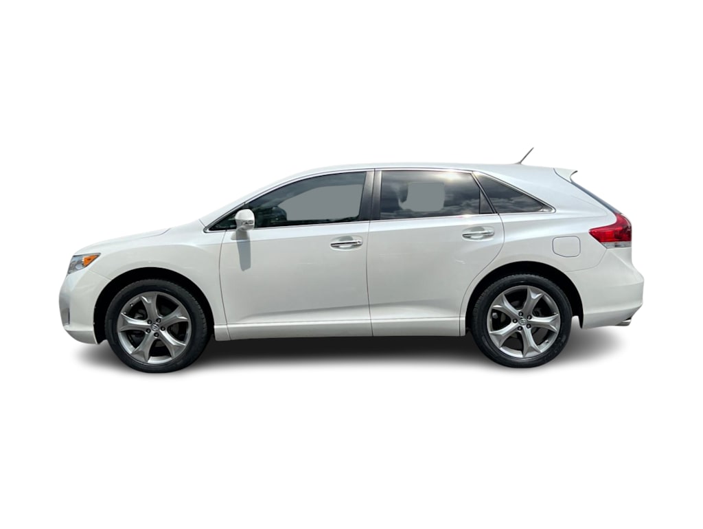 Thumbnail: 2015 Toyota Venza - 3