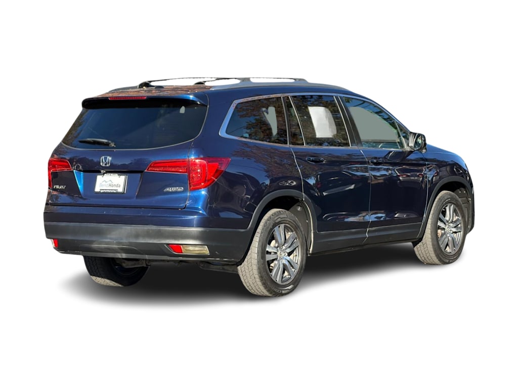 Thumbnail: 2017 Honda Pilot - 18