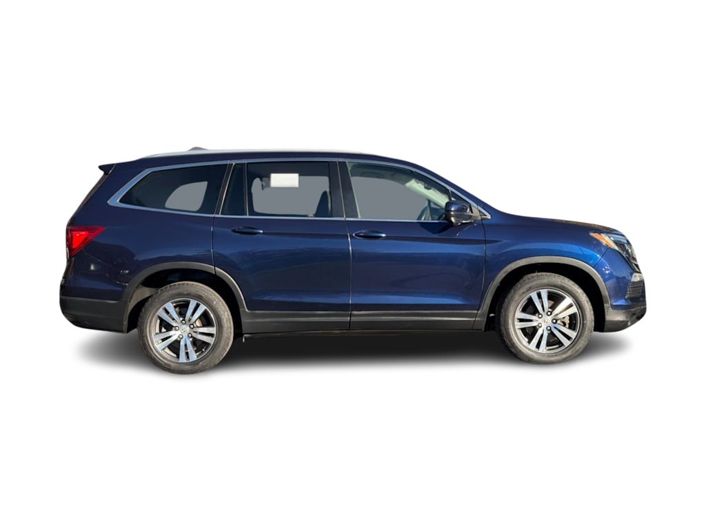 Thumbnail: 2017 Honda Pilot - 19