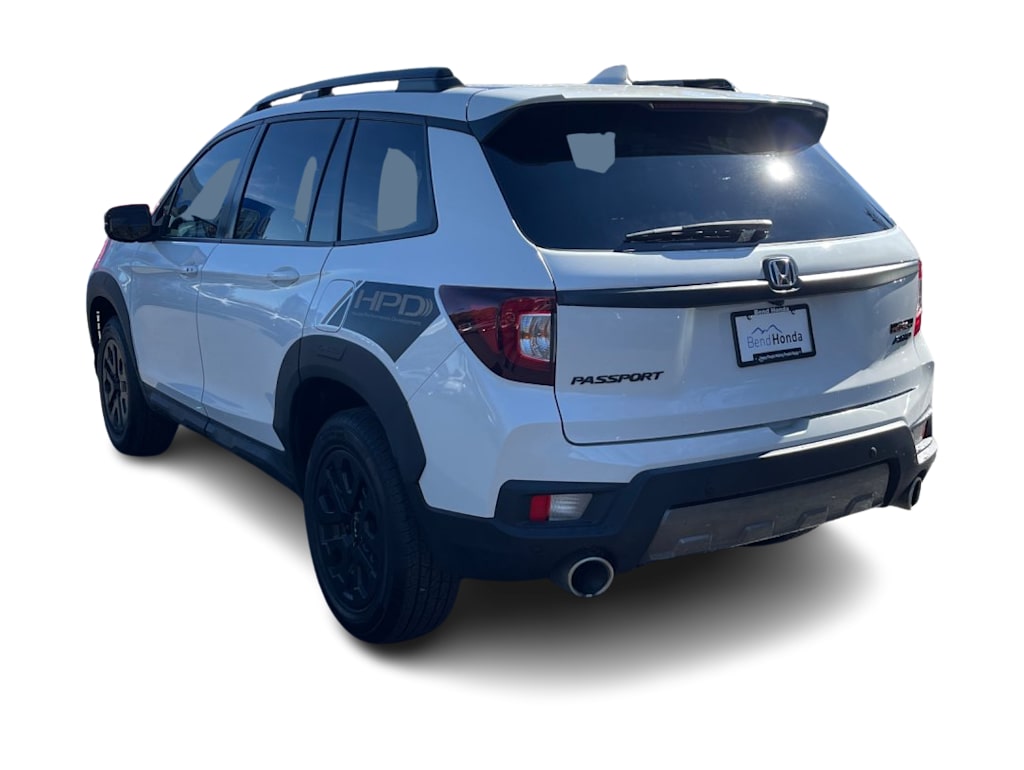 Thumbnail: 2023 Honda Passport - 4