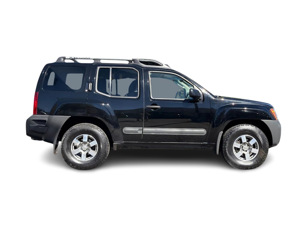 Thumbnail: 2011 Nissan Xterra - 20