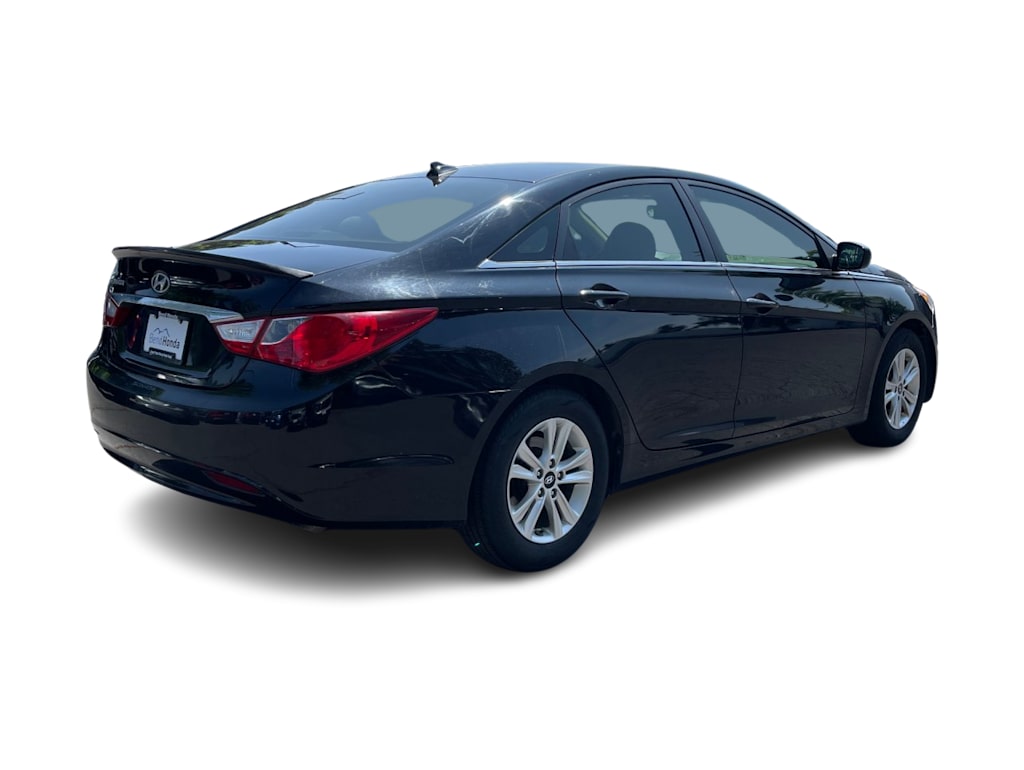 Thumbnail: 2013 Hyundai Sonata - 13