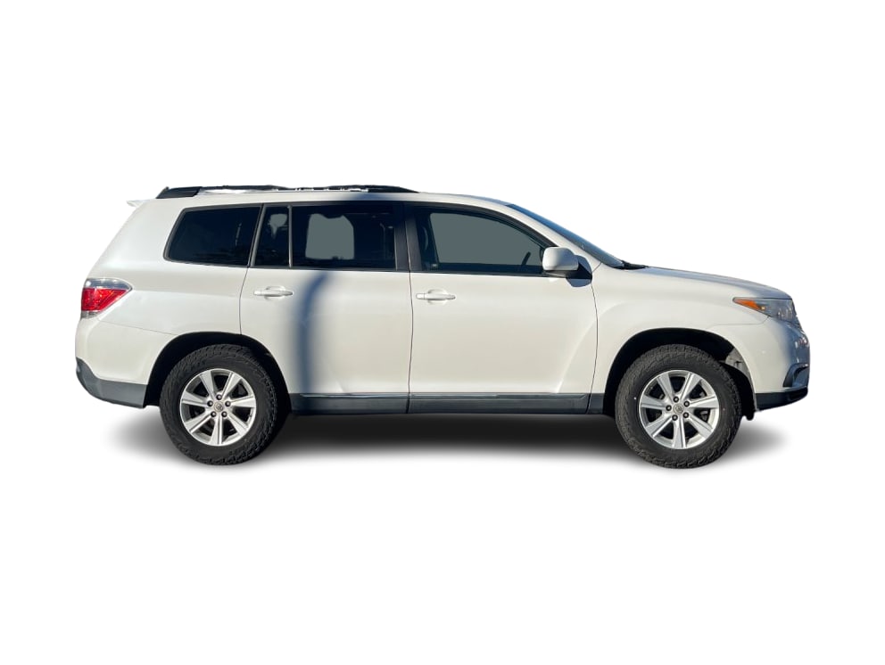 Thumbnail: 2013 Toyota Highlander - 13