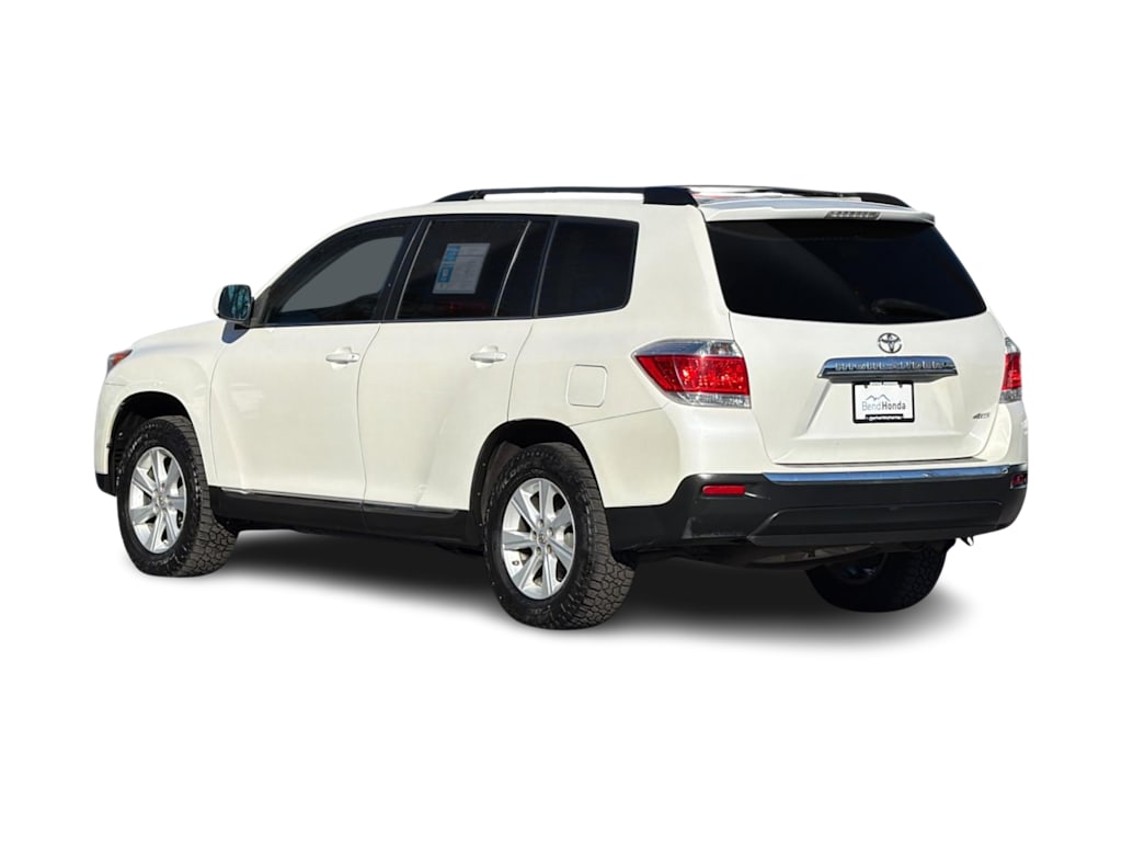 Thumbnail: 2013 Toyota Highlander - 4