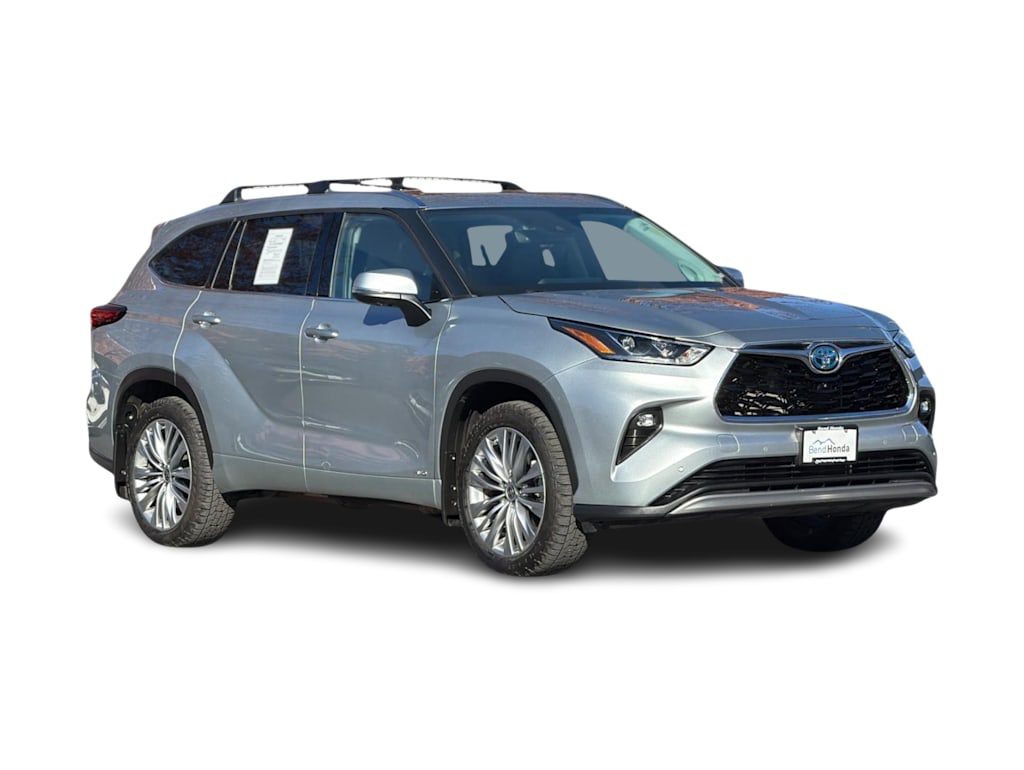 Thumbnail: 2023 Toyota Highlander - 20
