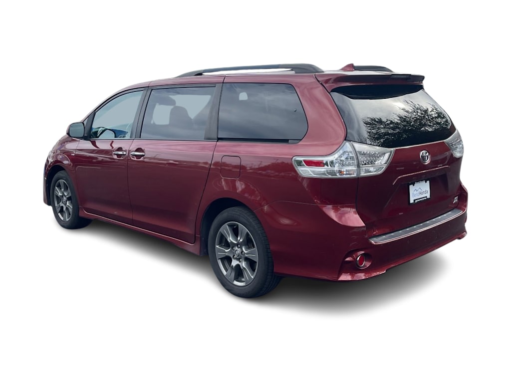 Thumbnail: 2020 Toyota Sienna - 4